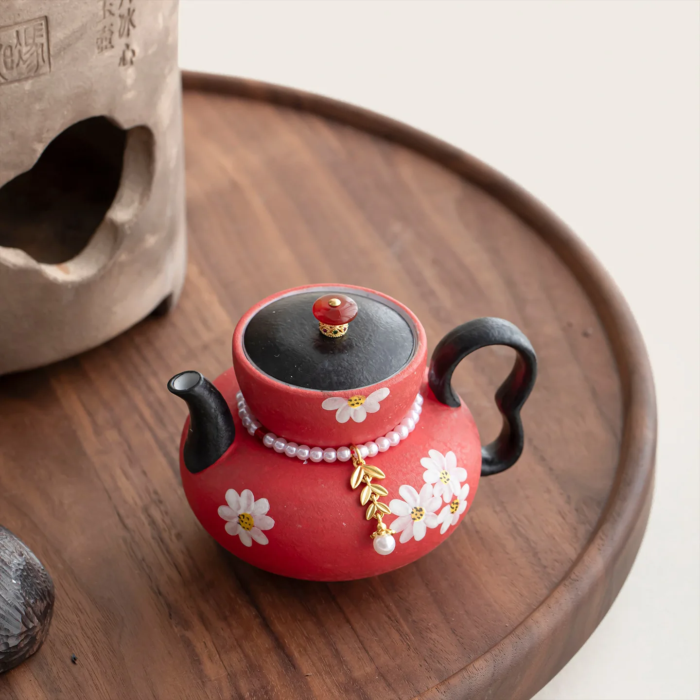 

Zisha Teapot Red Kung Fu Teapot Hand Painted Daisy Palace Lantern Pot Chinese Style Luxury Brewing Single Pot Home Tea Ceremony