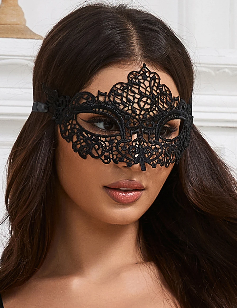 Comeondear Hot Eye Masks Wholesale Women Black Lace Hollow Sexy Erotic BDSM Dancing Mask Party Costume Dressing Accessories