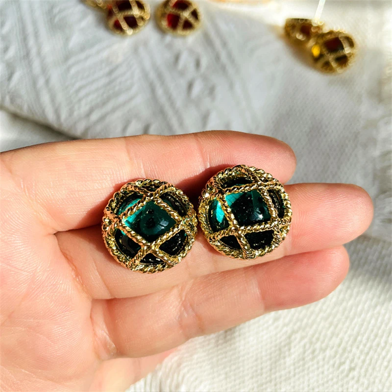 Baroque Style Women Luxury Rouned Rhinestone Earrings Hollow Reticulation Crystal Vintage Stud Earring Elegant Lady Ear Rings