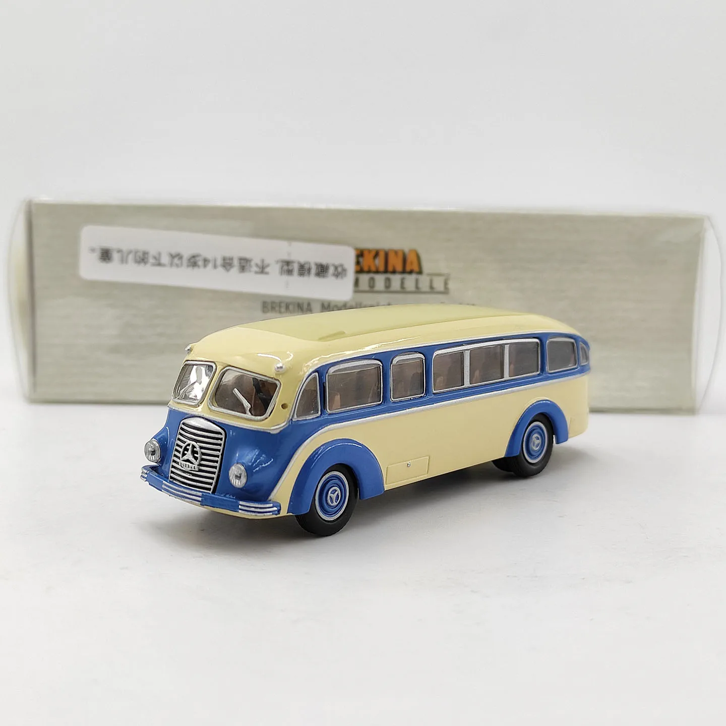 modele-de-bus-en-plastique-brekina-a-l'echelle-1-87-benz-ho-mb-lo-3500-52431
