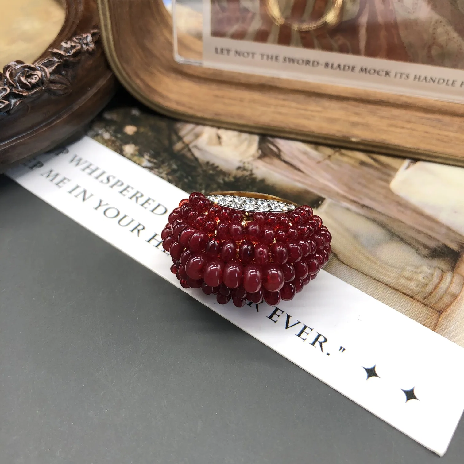 Jelly Color Resin Rings for Women Geometric Vintage Exquisite Anillos Mujer Fashion Palace Style Forefinger Jewelry Purplish Red