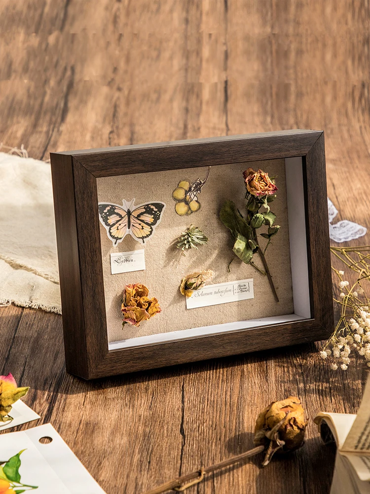 Handmade creative DIY dry flower photo frame with a three-dimensional hollow frame