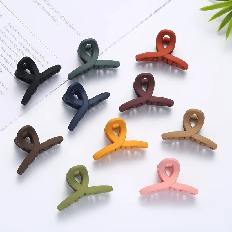 Selling Small 4.5cm New Fashion Frosted  Simple Wild Resin Clip Hairpin Barrettes for Women Girls Accessories Headwear Wholesale