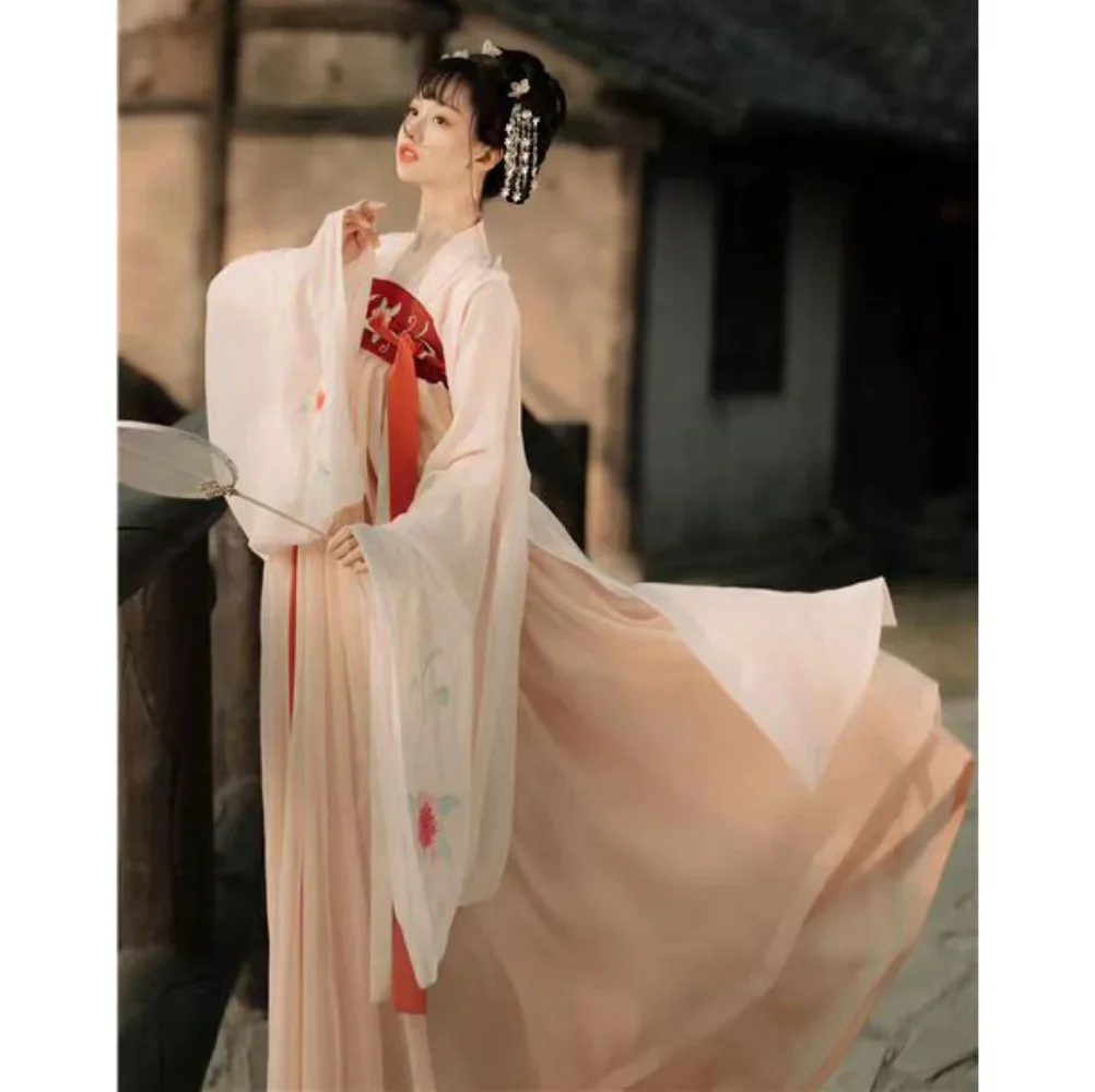 بدلة تانغ كلاسيكية لعام 2025 أزياء الأميرة النبيلة للرقص الشعبي زي صيني تقليدي قديم فساتين هانفو الصينية للنساء