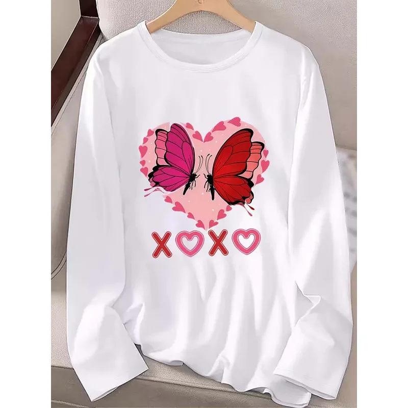 Butterfly Heart Graphic XOXO Print  Long Sleeve T-Shirt Women'S Big Size Casual Top Comfy Chic for Curvy Daily Lounge Wear