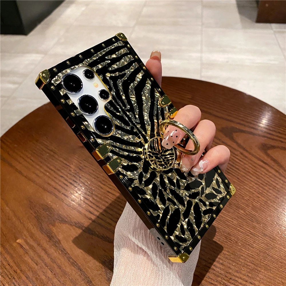 Luxury Glitter Gold Phone Cover Leopard Pattern Case for Samsung Galaxy A55 5G A05S A15 A25 A35 A54 A14 A13 A34 A23 A33 A53 A52