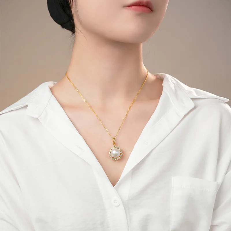 Freshwater Pearl Necklace 14-15mm White Pearls, a Top Choice for Women's French-Style Elegant Gifts