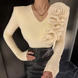 Sexy V Neck Flower Slim T Shirts Women Fashion Solid Long Sleeved Woman Lace Patchwork Base Tees Female Casual Short Tops Ladies