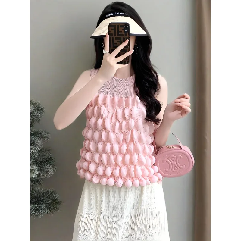 

Miyake Bubble Pleated Blouse Women 2025 Summer New High-end Solid Colour Casual Sleeveless Bubble Thin T-shirt Thin Clothing