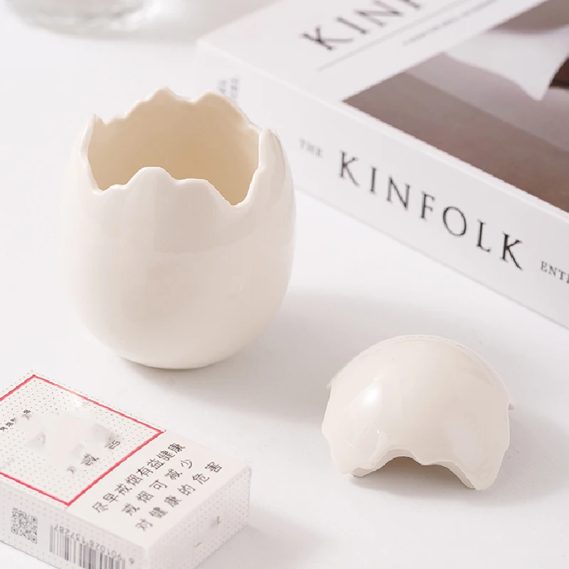 Creative Ceramic Eggshell Ashtray Storage Box Cotton Swabs Toothpicks Sundries Storage Jar Nordic Cute Home Decoration Jar