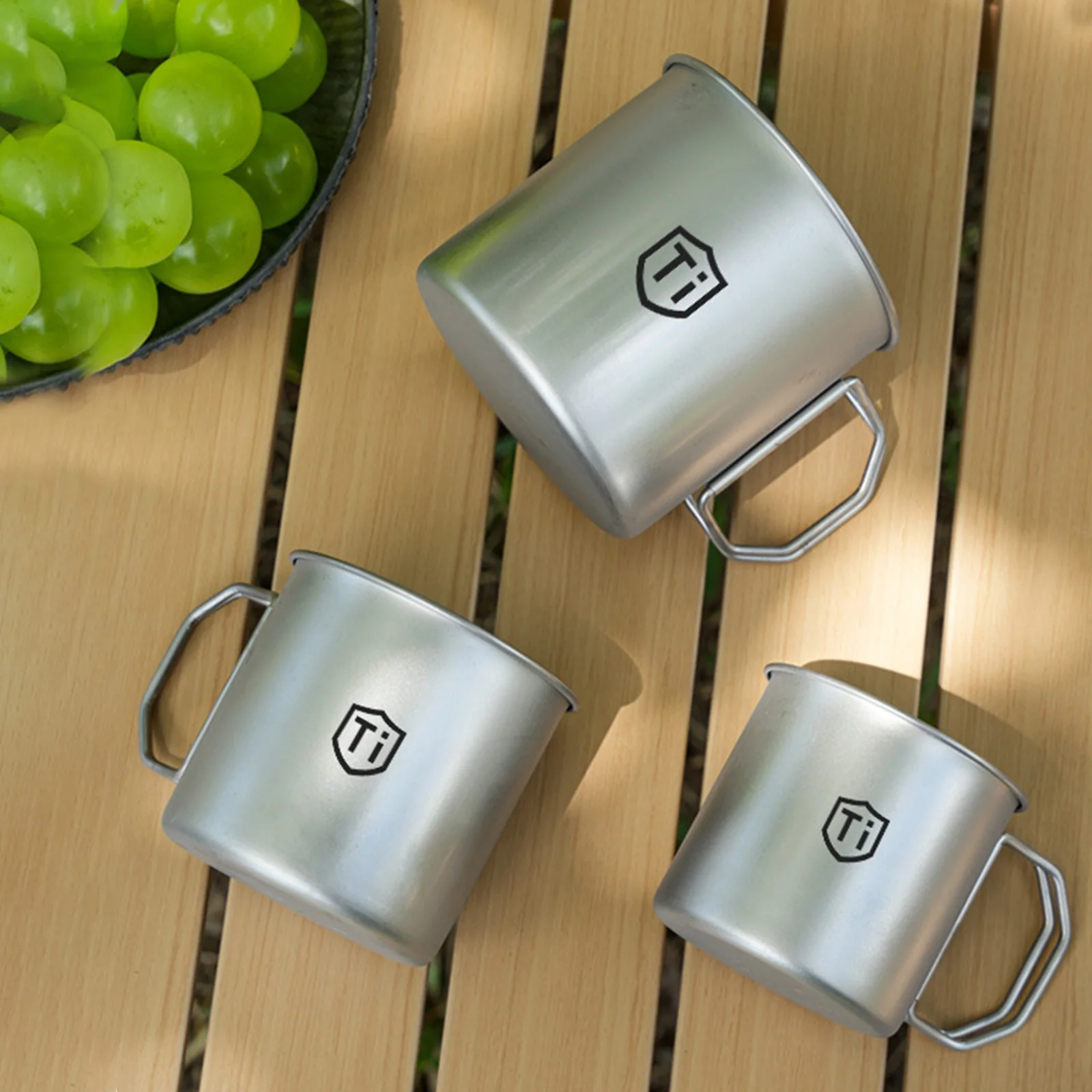 Titanlegierung Mountainhiker Campingbecher mit klappbarem Griff, Kaffee- und Teetasse, ultraleichtes Reisebesteck, Picknick-Utensilien