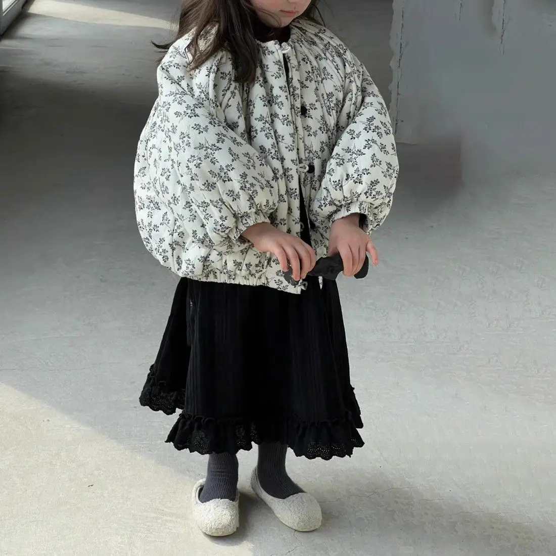 Ropa de algodón Floral coreano nuevo Casual todo-fósforo cálido y de moda Linda Chaqueta de algodón Floral ropa para niños