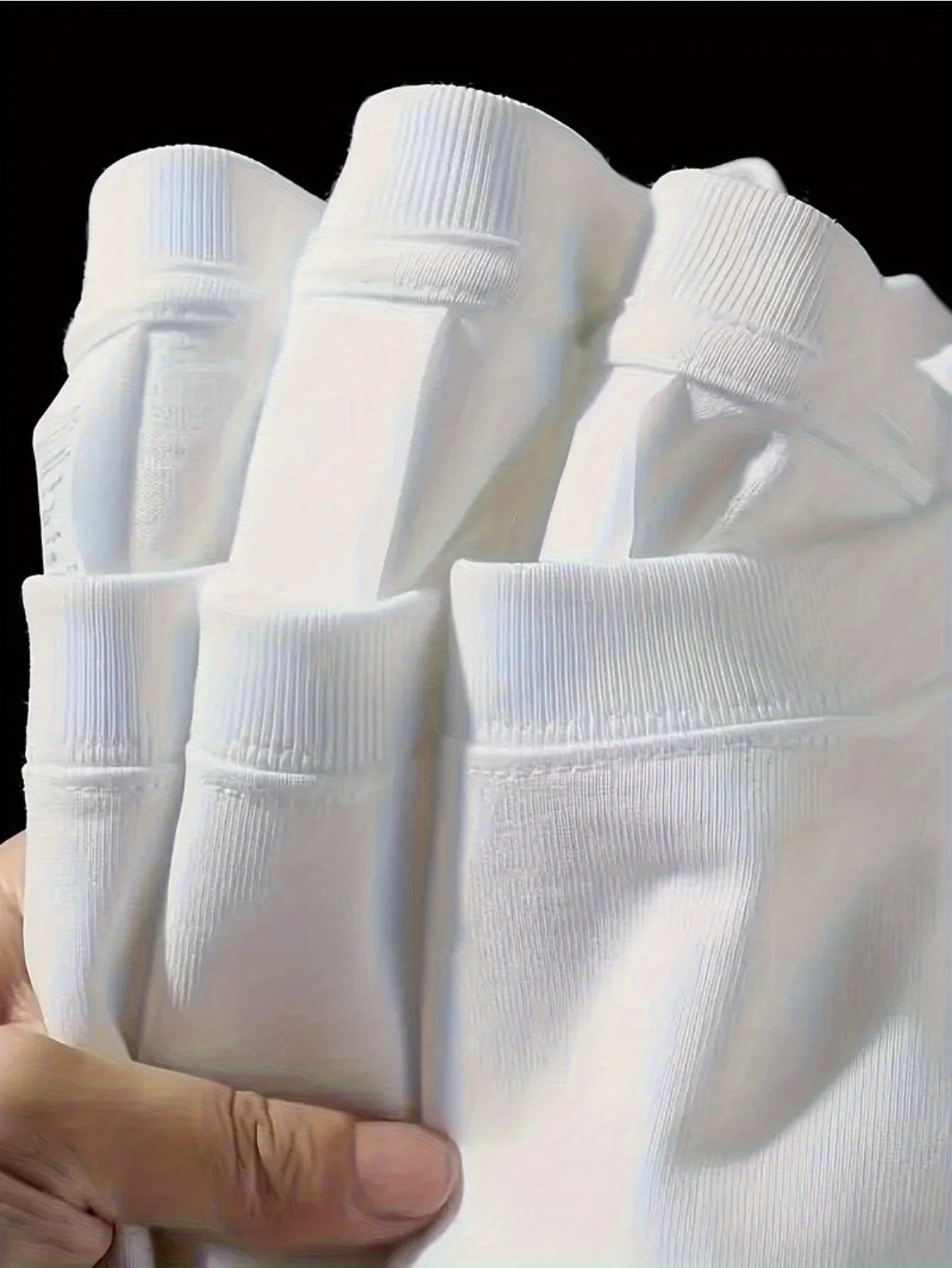 Damska koszulka z krótkim rękawem z czystej bawełny - luźny krój z geometrycznym nadrukiem, okrągły dekolt, możliwość prania w pralce, całoroczna