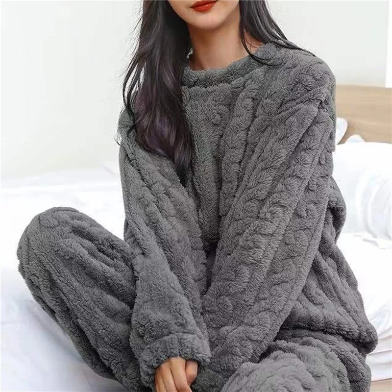 Women\'s pajamas set Winter Coral Velvet Homewear Fluffy O-neck leisure pajamas Velvet thickened two-piece loungewear set