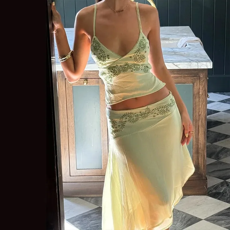 

Tuularose Vacation Long Skirt 2 Piece Summer Sexy Lace Up Halter Top Irregular Skirt Set Fashion Women New Dress Sets Outfits