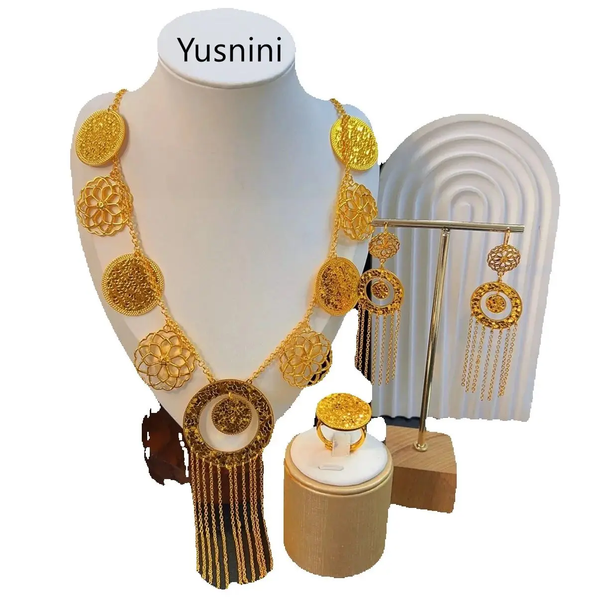 New French Dubai Fashion 24K Gold Plated Necklace Earrings and Exquisite Engagement Party Jewelry Set for Lovers - view 3