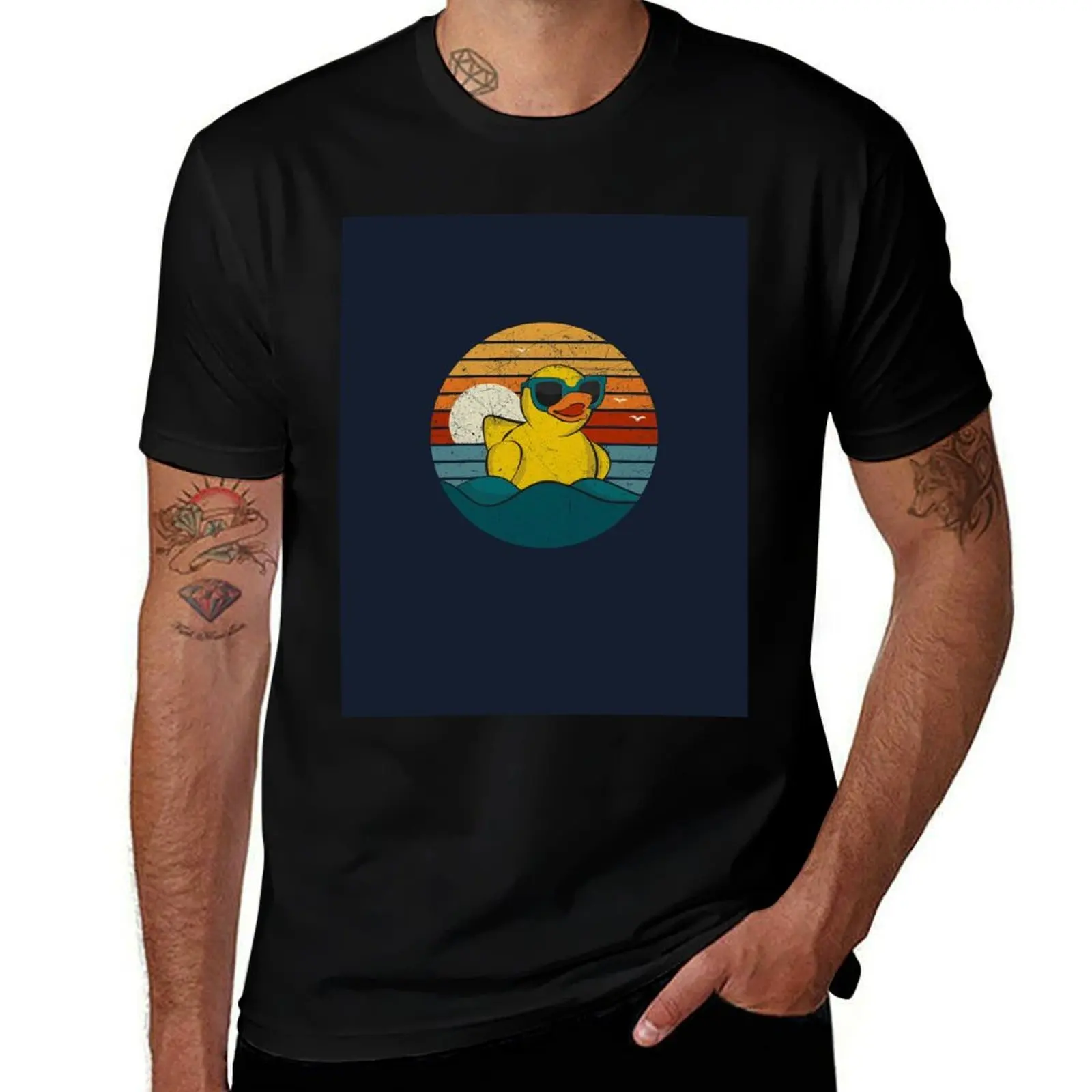 Vintage Retro Sunset Art Of Zoo Cute Yellow Rubber Duckling Bath Toy Rubber Duck Ducky T-Shirt