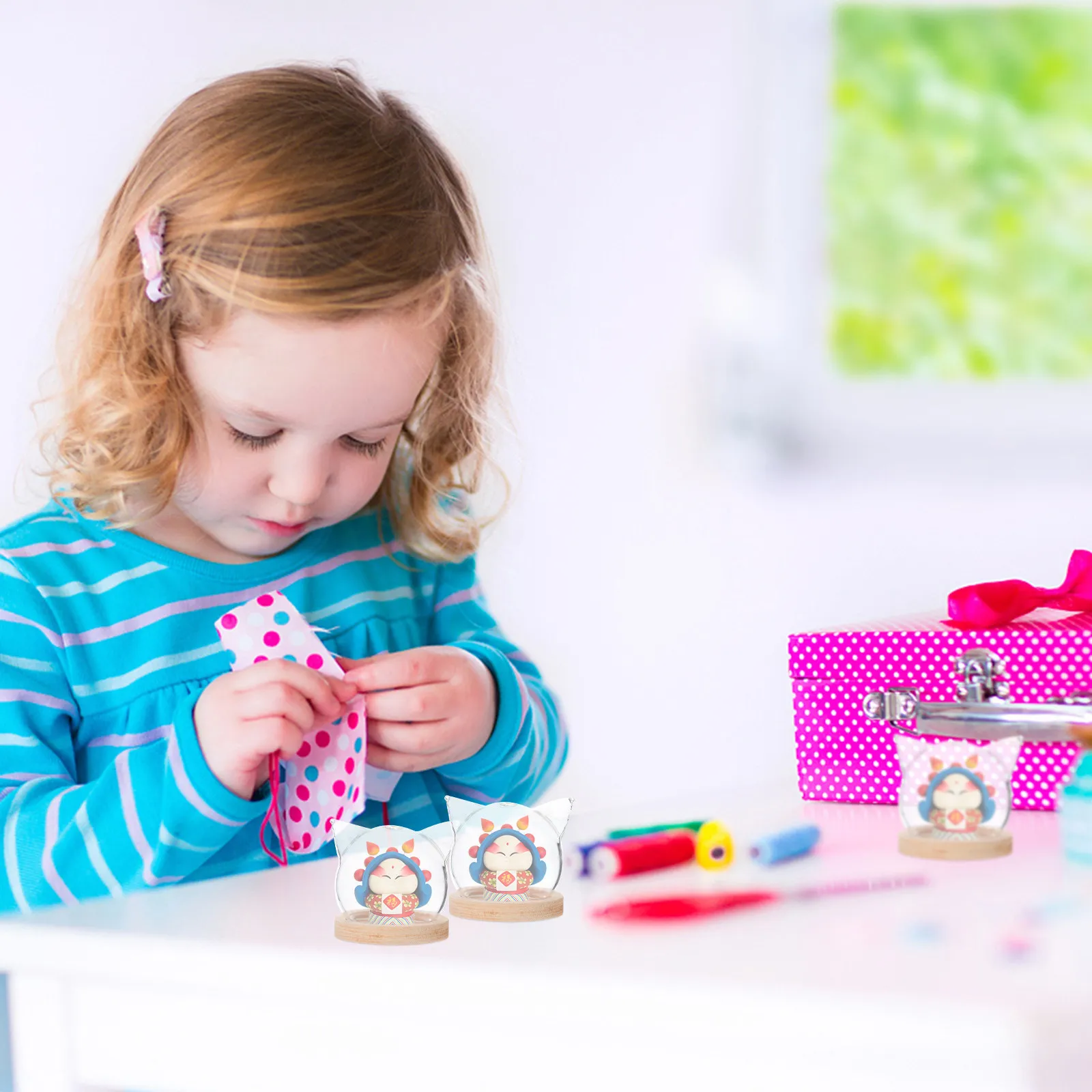 

2 шт. миниатюрные стеклянные колпаки для тортов, декор для миниатюрных домиков, тонкая работа, прочное дерево, стекло, украшение для миниатюрных сцен