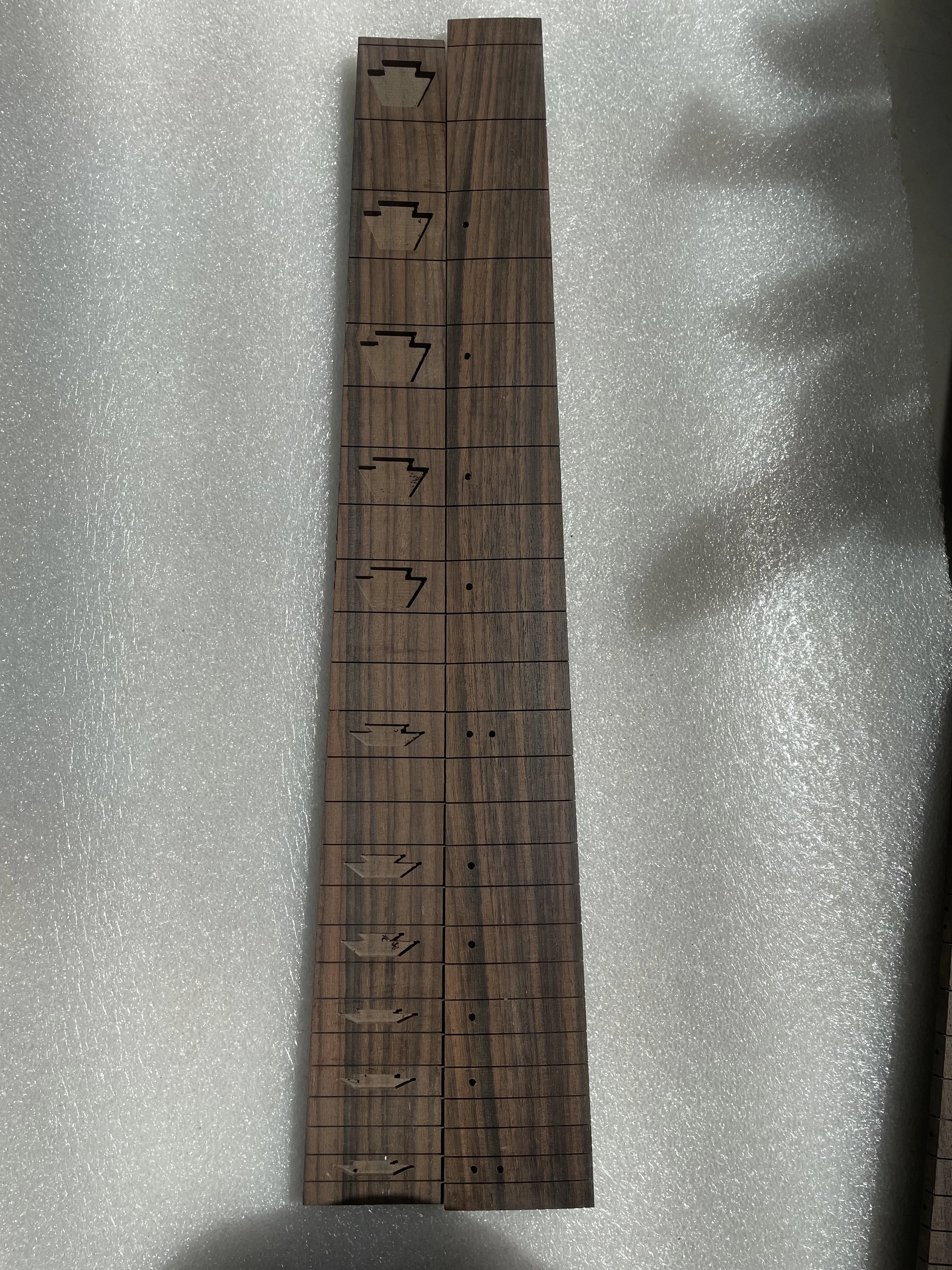 Costomized Fingerboard DIY Fretboard 24 Fret, Comfortable Rosewood,Unique Carved Pattern Slot Not Inlayed, Fingerboard Tool, 1Pc