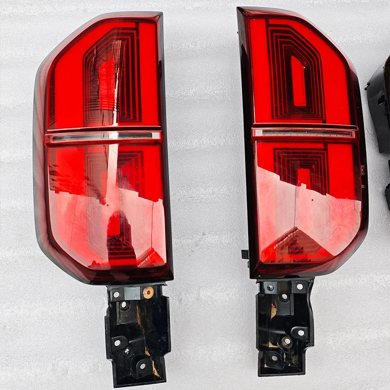 Conjunto de Luces Traseras Fang Cheng Bao 5 Modelo 23-25, Nueva Luz de Reversa para Leopard 5, Luces Traseras Originales Izquierda y Derecha, Piezas Originales Nuevas Sfha-4133020A_Luz Trasera Derecha Sfha-4133010A_Luz Trasera Izquierda