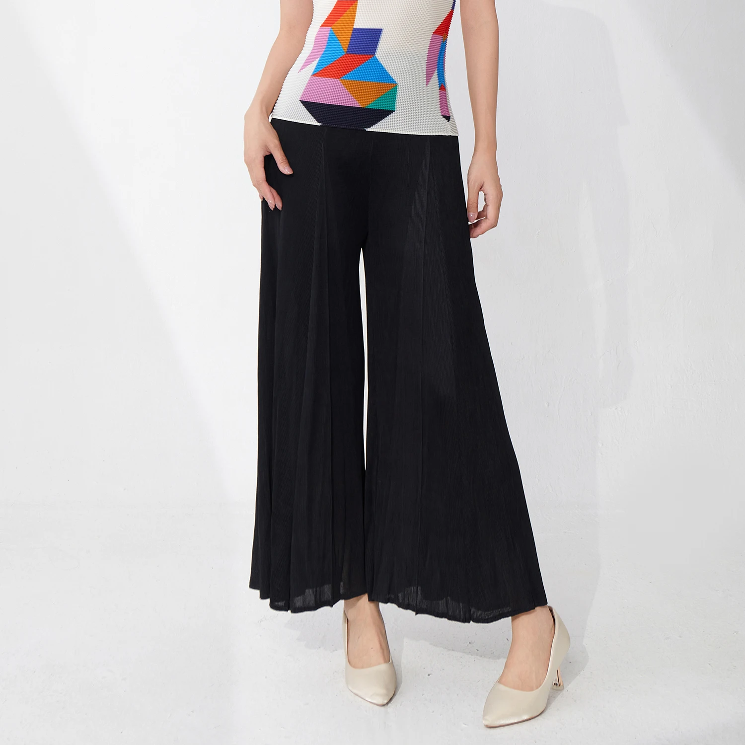 Wholesale Direct High Quality Women's Pleated Pants Summer Elastic Loose Wide Leg Pants Miyake Pants