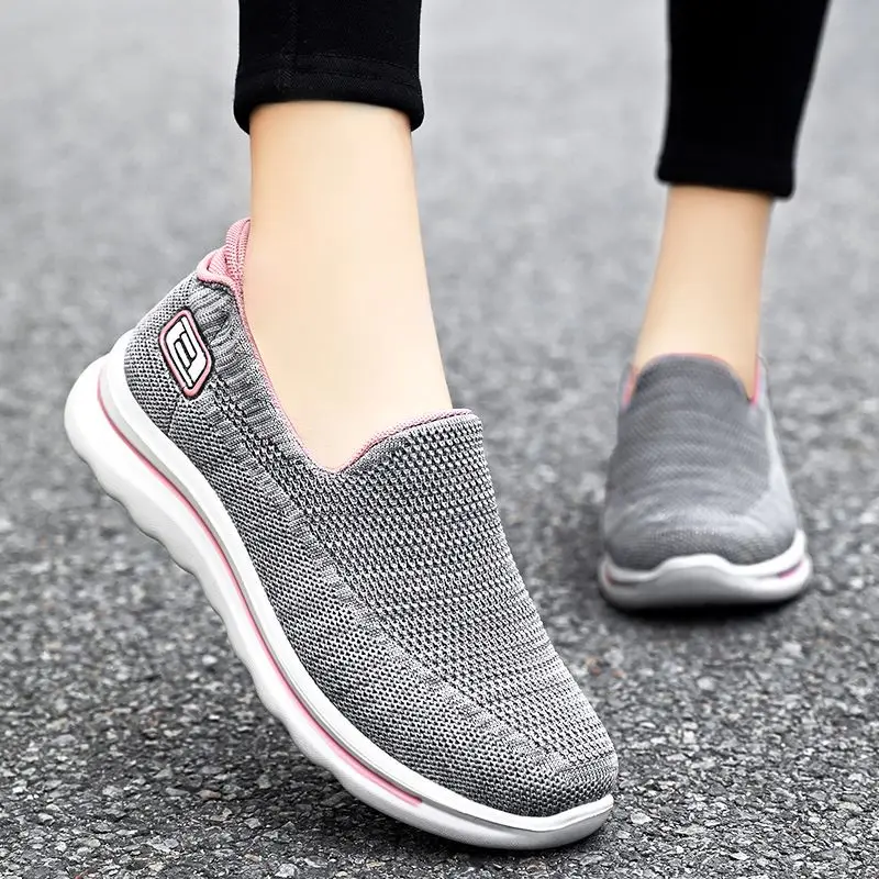 Women Shoes Summer Flying Weave Sneakers Super Light Comfortable Vulcanized Shoes Female Mesh Breathable Sneakers Women