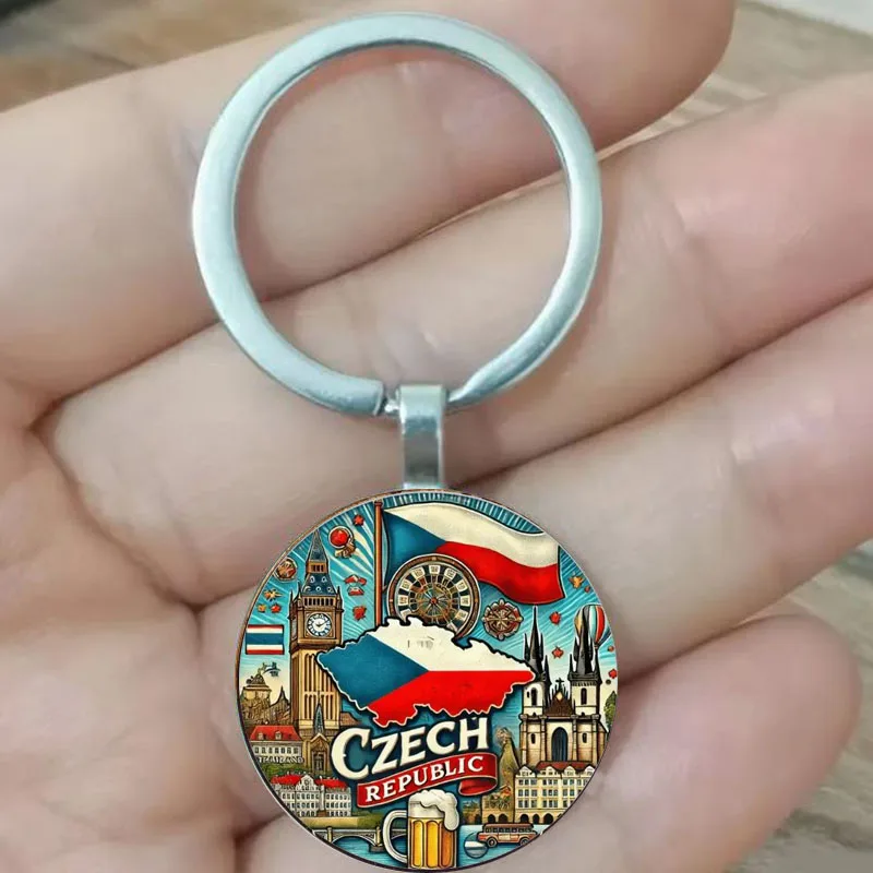 Un mapa vívido de la República Checa, un llavero europeo de recuerdo de viaje y un regalo único para entusiastas de la historia.