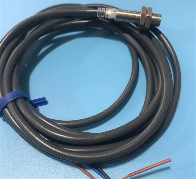 

E2E-X2E2 E2E-X2C1 Датчик приближения M12 Цилиндрический тип Садовые инструменты Автомобильные аксессуары Сублимационные заготовки