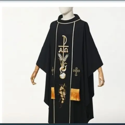 

Priest Costume Robe Sacrifice Props