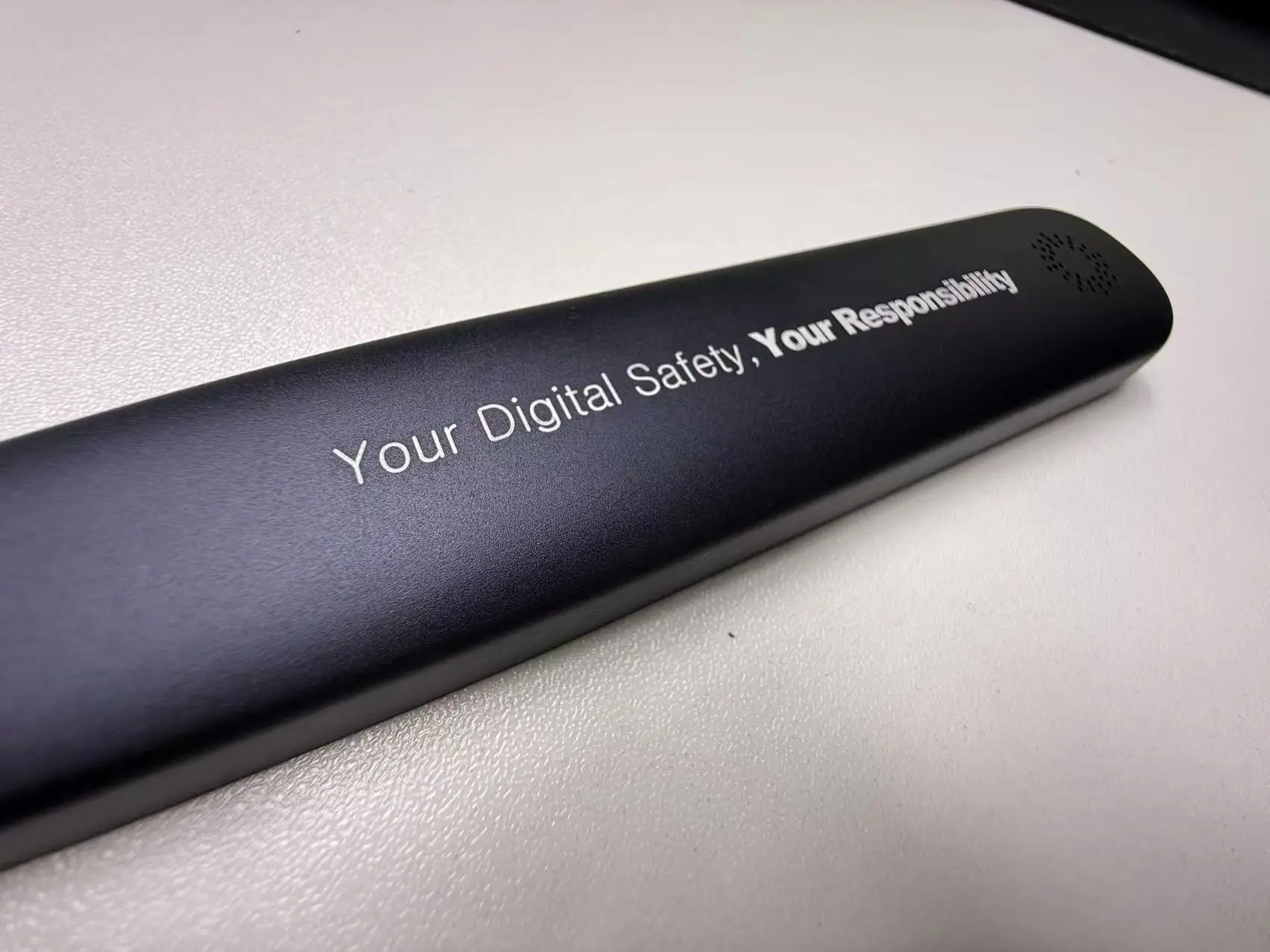 

2025 hot sale S6 Smart Scanning Dictionary Pen Multi-Language OCR AI Voice Translator Scanner Pen Portable Language Scanning Pe