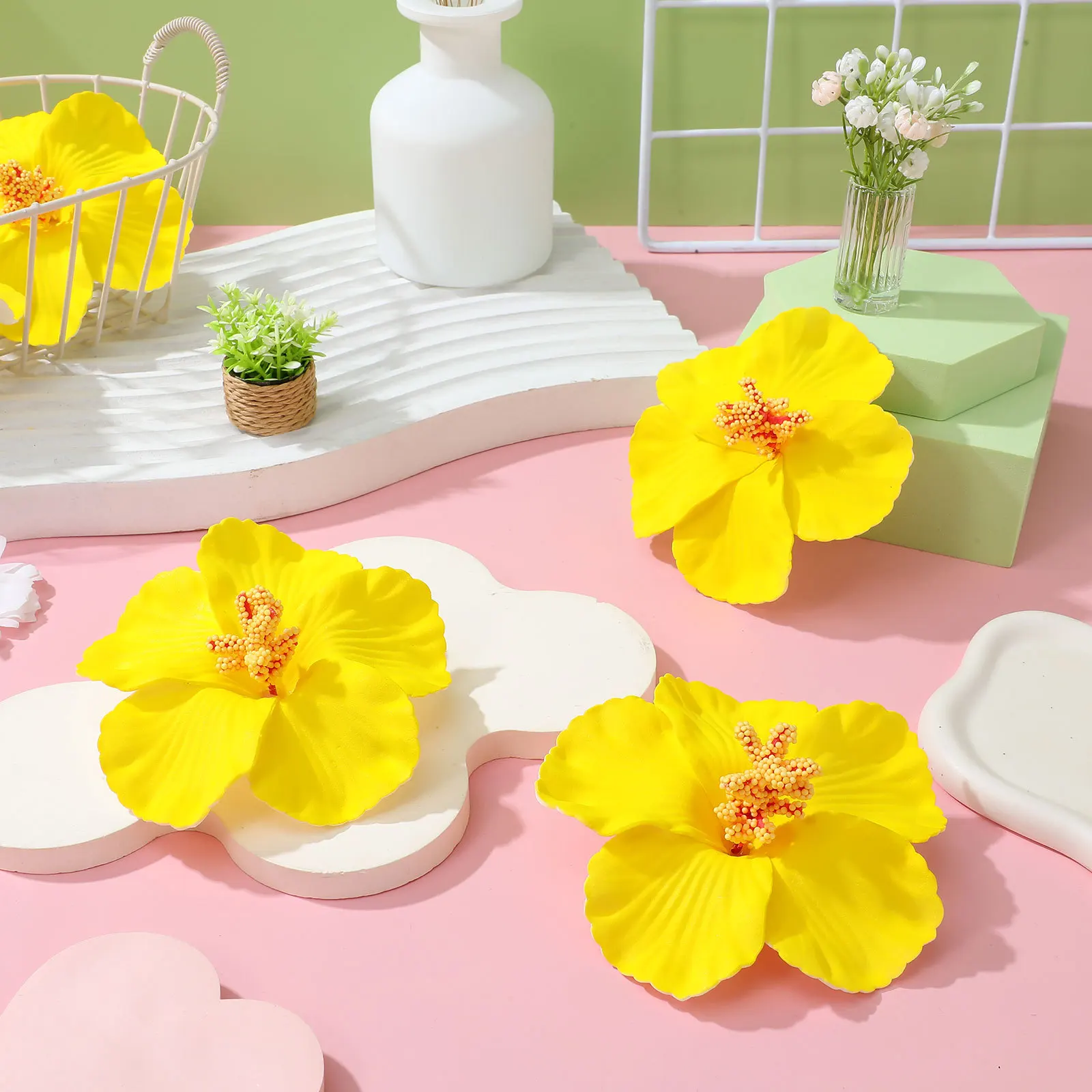 

10Pcs Lifelike Artificial Hibiscus Flowers Hawaiian Tropical Faux Blooms for Coffee Shop Hotel Bar Interior Decoration