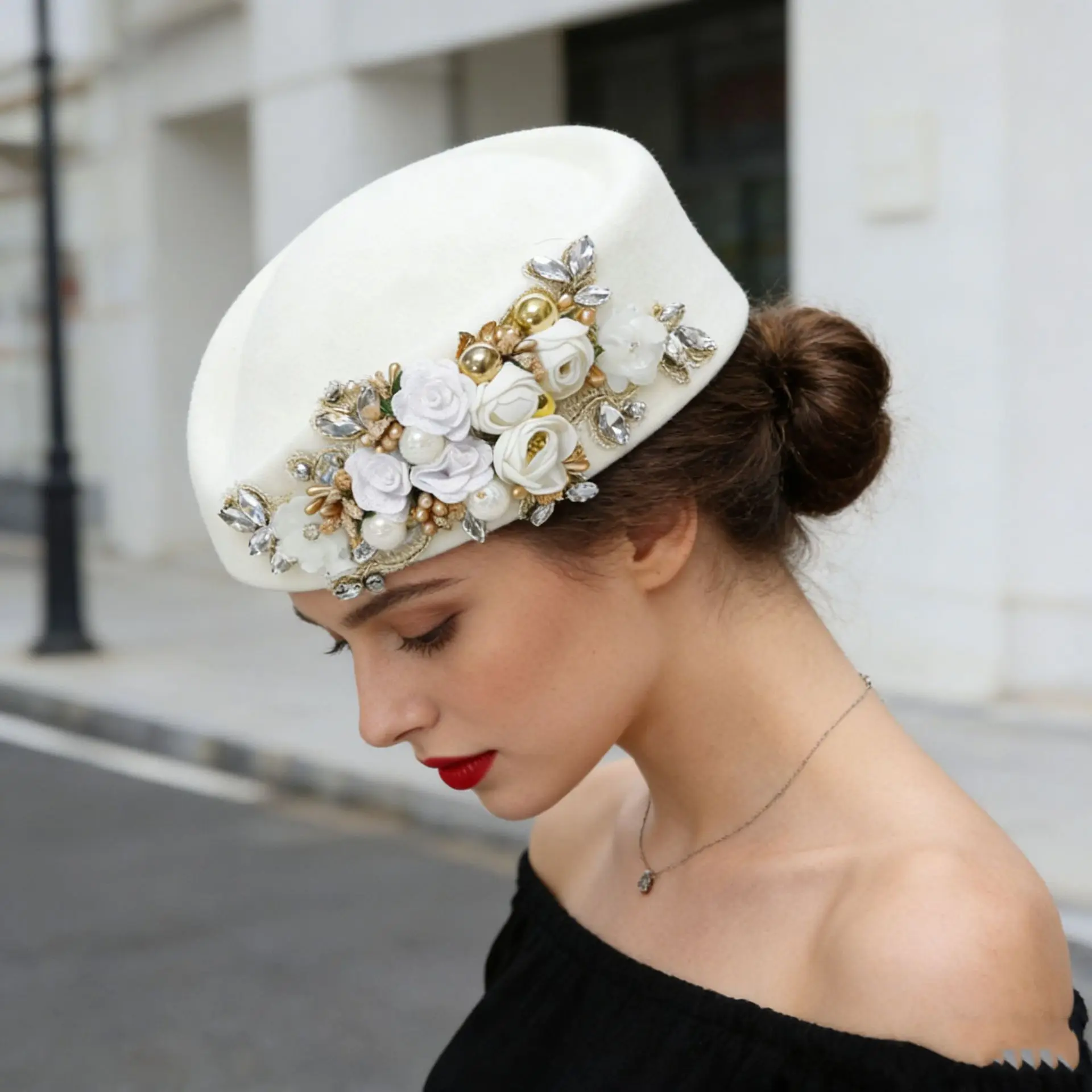 Kirchen-Derby-Haarschmuck mit Blume, Damen-Baskenmütze für Partys, Flugbegleitermütze, Vintage-Filz-Turbanmütze für Frauen