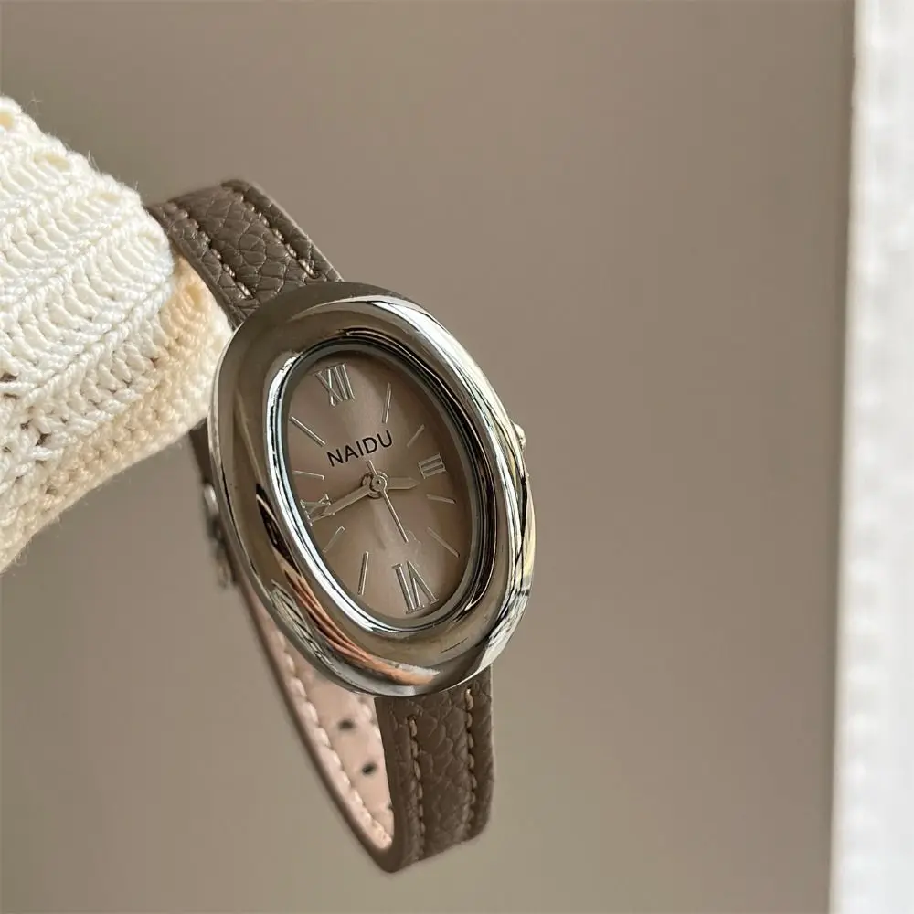 Goose Egg Shape Luxury Women Quartz Watch Durable Soft Leather Strap Vintage Oval Ladies Watches Casual Leather Strap Wristwatch