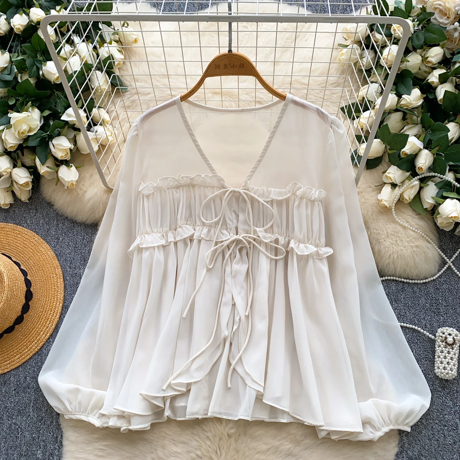 

2025 Autumn New French Chiffon Shirt Women's Gentle Style V-neck Lace Lantern Sleeve Thin Mesh Shirt Top