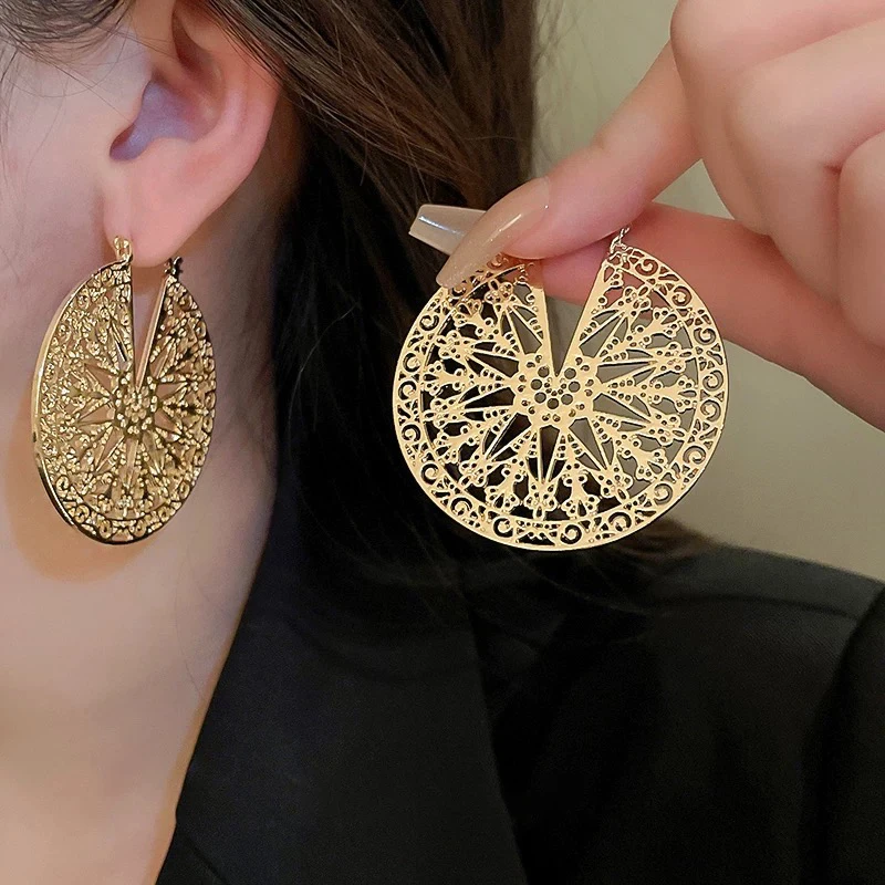 European ring earrings, court lace hollow out female designer brand, top quality luxury jewelry trend