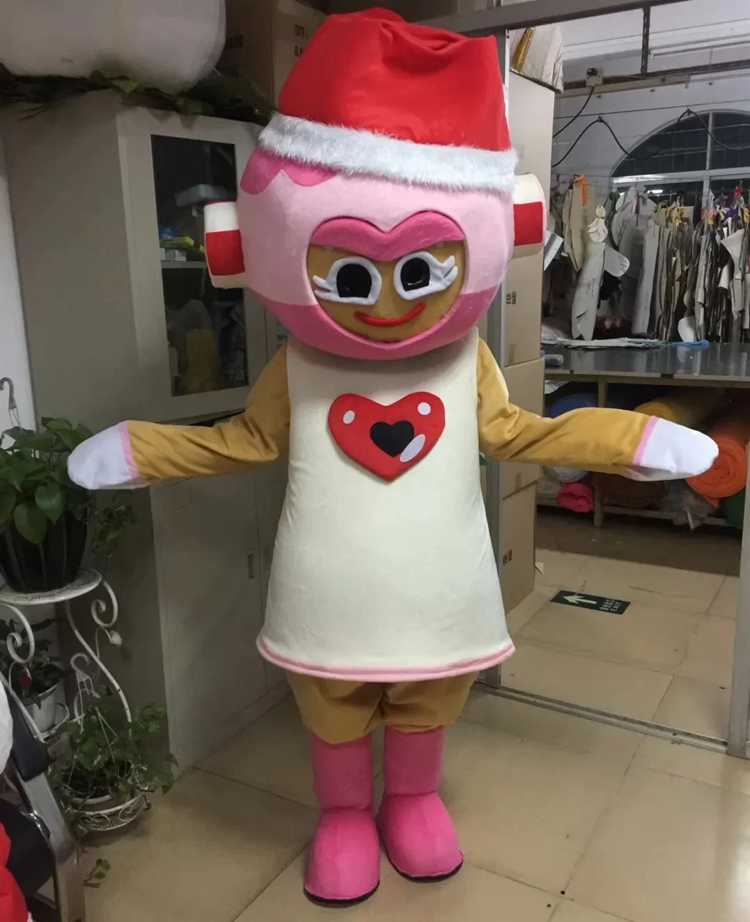 

Cute Gingerbread Man Mascot Costume Cartoon Apparel Birthday Party Masquerade Clothings Halloween Christmas Fancy Party Dress