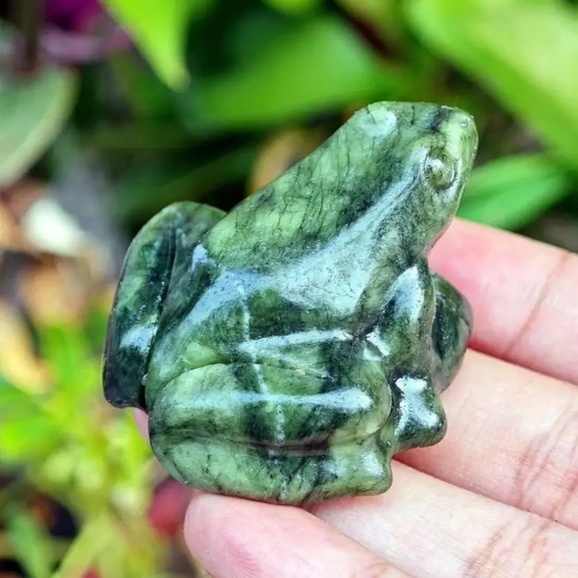 Unique Natural Green Jade Frog Statue Quartz Animal Crystals Frog Mineral Specimen Reiki Healing Crystal Figurine Crafts Gift