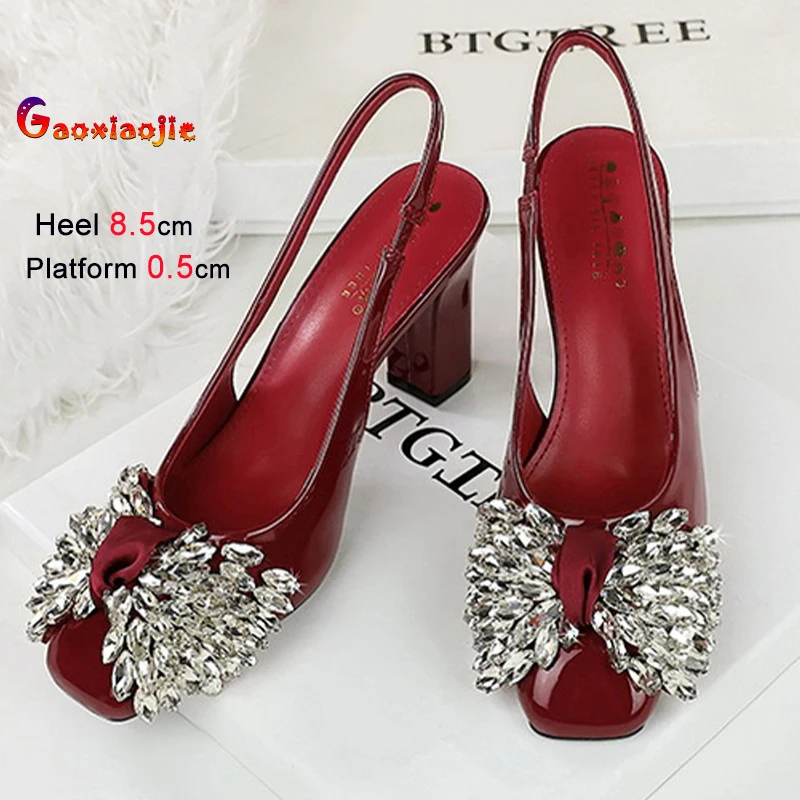 Koreanischen Stil Frauen Schuhe Mode Flacher Mund Quadratischen Kopf Patent Leder Dame Sandalen Strass Bowknot Hinten Strap Einzelnen Schuh