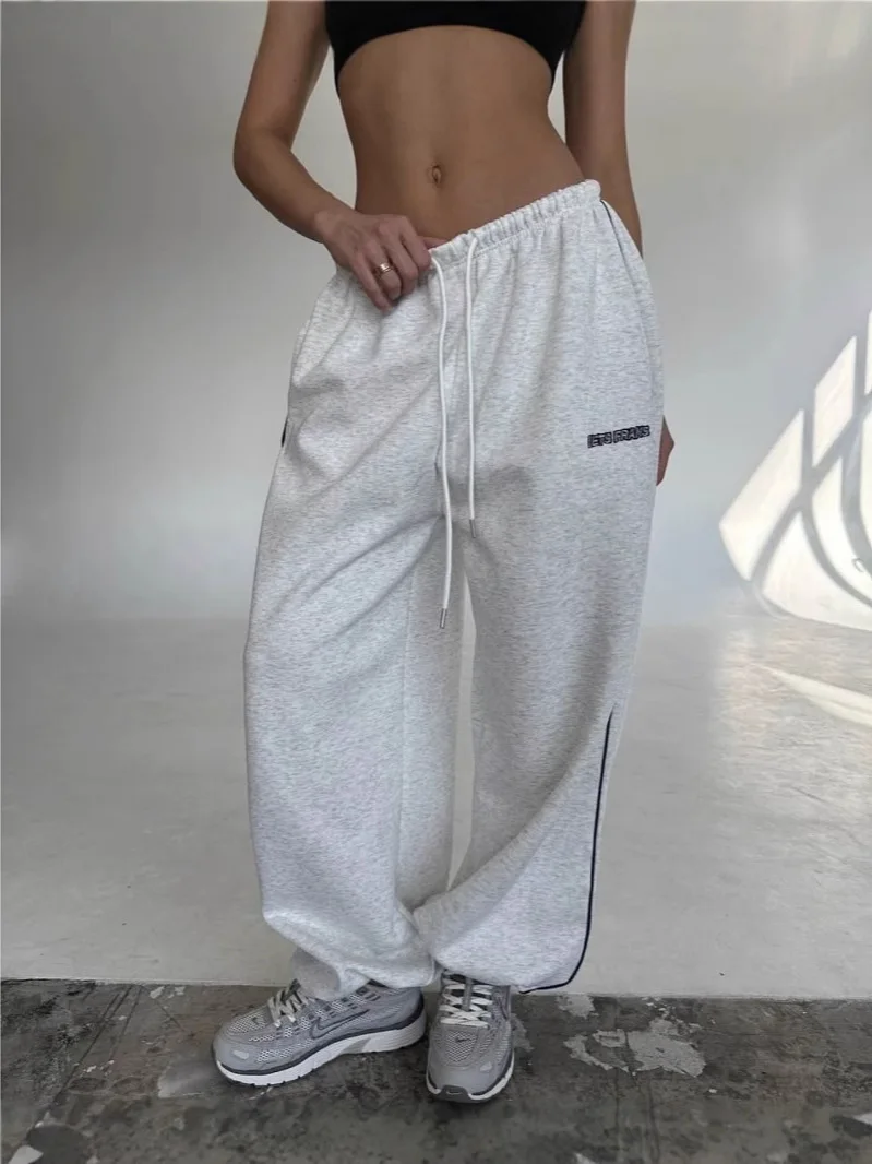 (GRAY)