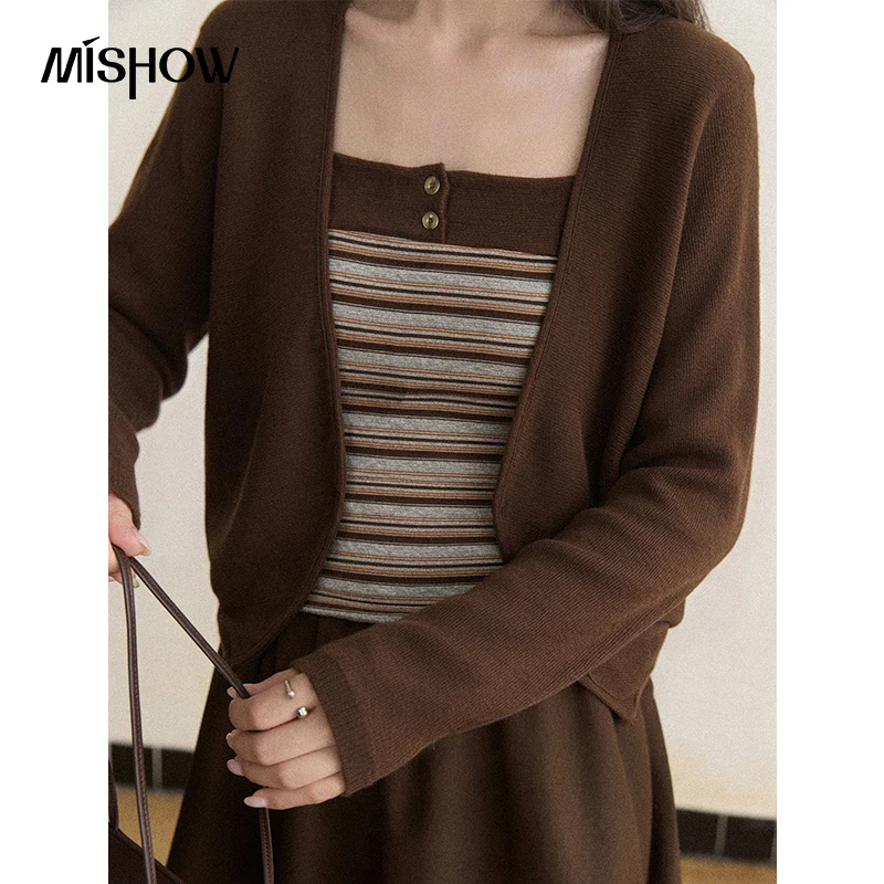 Completi da donna MISHOW, coll - Embellish Knit recensione e prezzo