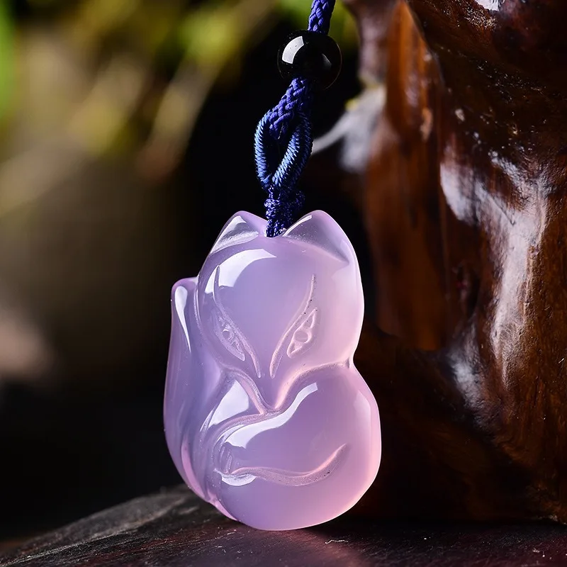 

New Natural Powder Chalcedony Fox Pendant, Classic Fashion Versatile Necklace
