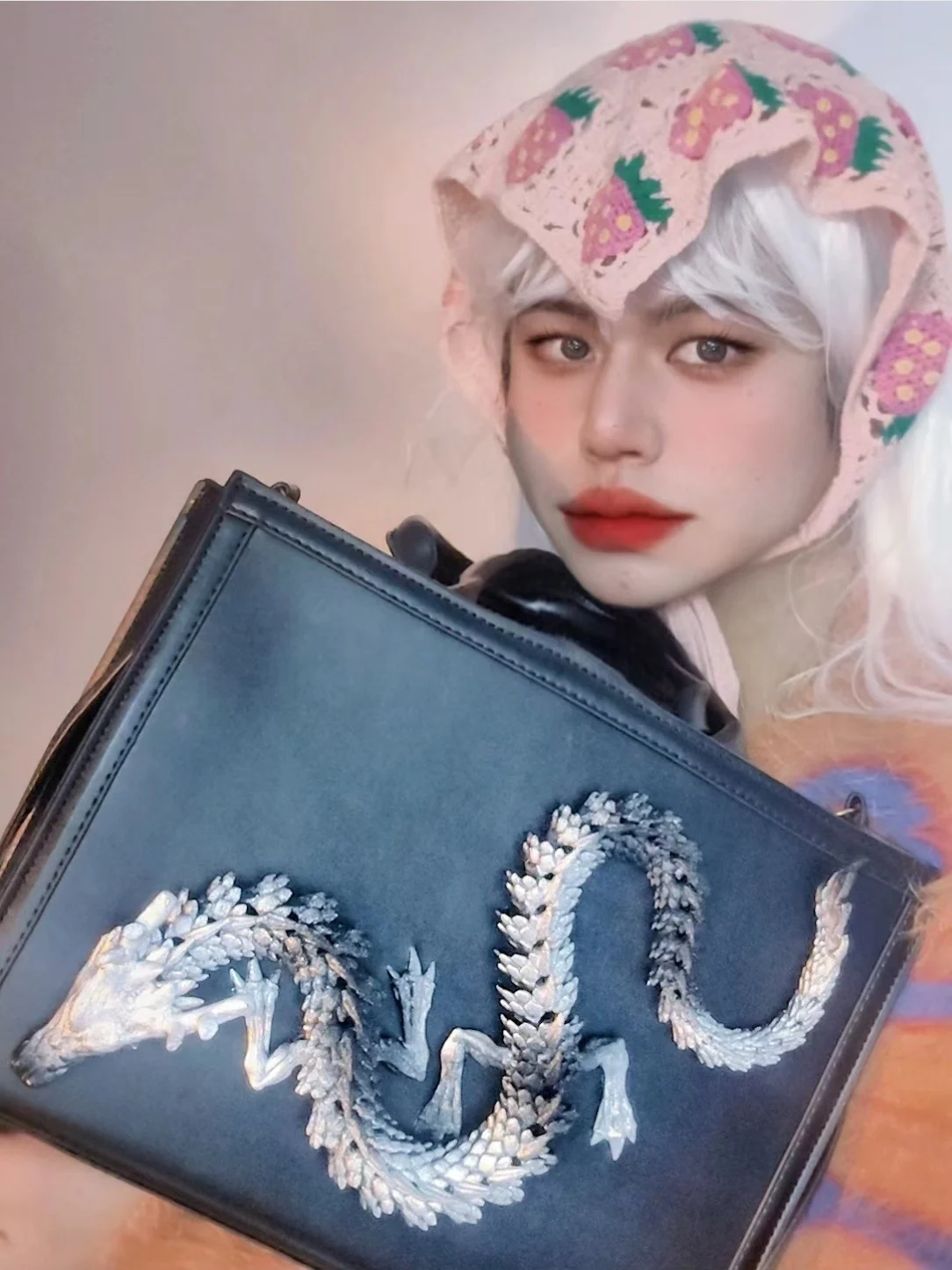 Original Designer Marke Maßgeschneiderte DIY dreidimensionale Drachen-Umhängetaschen für Frauen – Detail 2