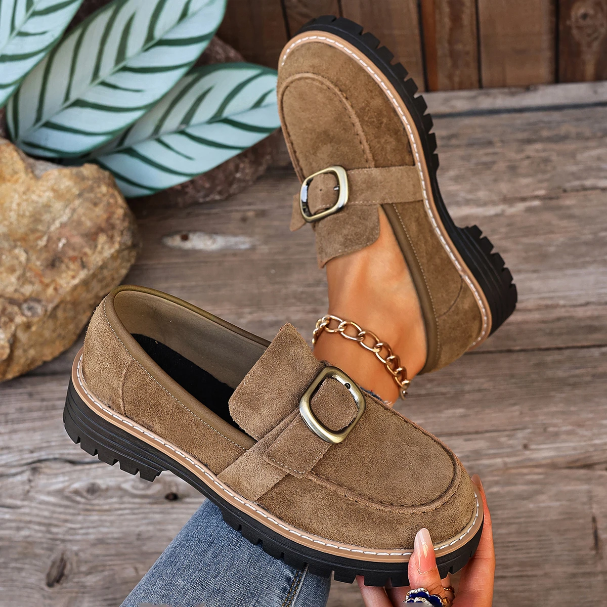 

British Style Women Loafers Spring Autumn Thick Heel Sneakers Women Retro Fashion Single Shoes Round Toe PU Leather Shoes Women