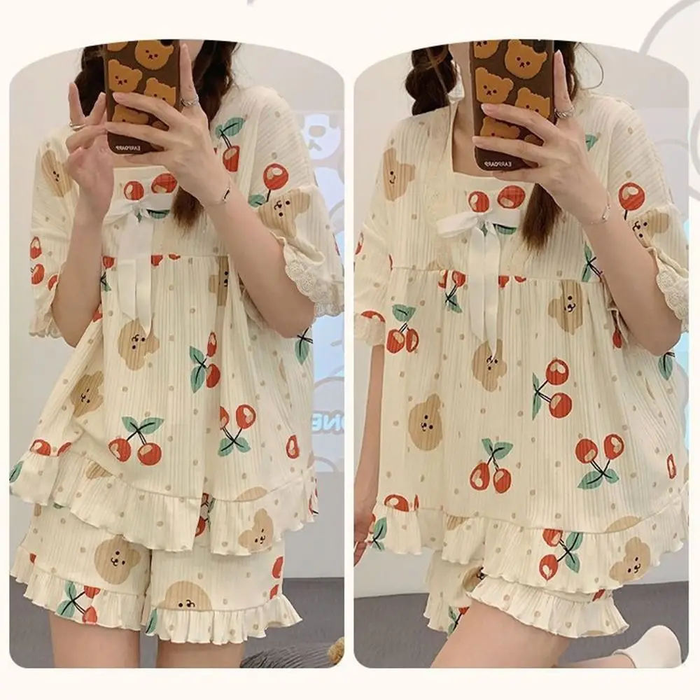 Fashion Korean Women‘s Pajamas Set with Chest Pads Cute Floral Sleepwear Sweet Comfortable Short-Sleeved Pajamas Girls