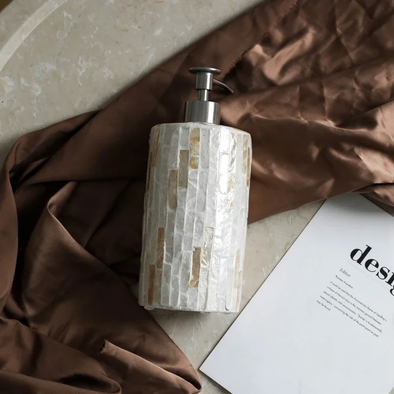 Cream Style Ceramic Lotion Pump Bottle Large Capacity Bathroom Dispenser for Shampoo Body Wash Soap Shell Design Refillable