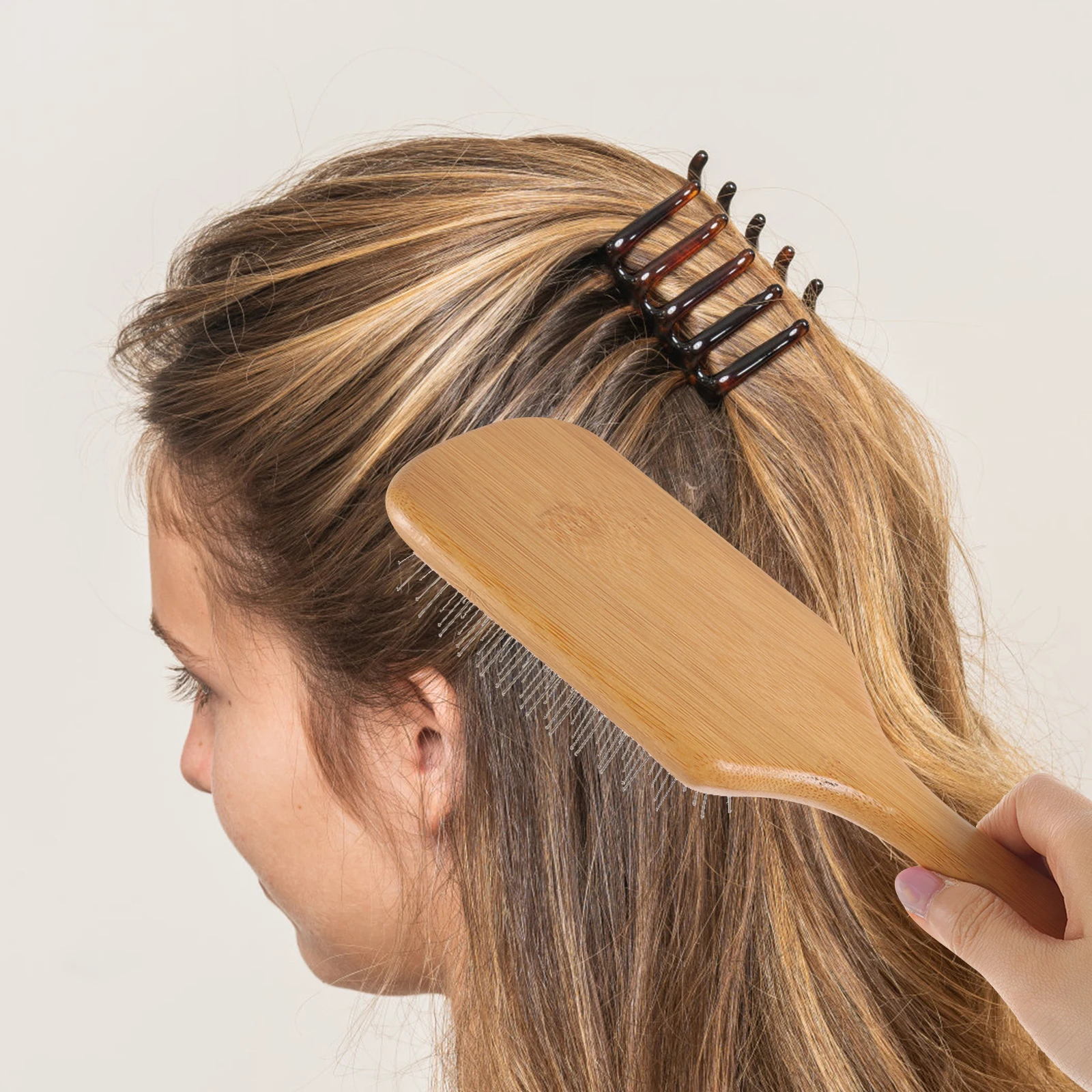

Stainless Steel Comb Design Scalp Massager Bamboo Lightweight Portable Reusable Female Hairbrush Long Short Hair Needle