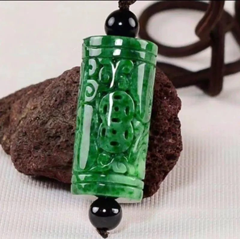 

Jade, dry green, iron dragon, dragon pillar pendant, hollowed out carving, gold, ruyi, sweater chain, emerald pendant