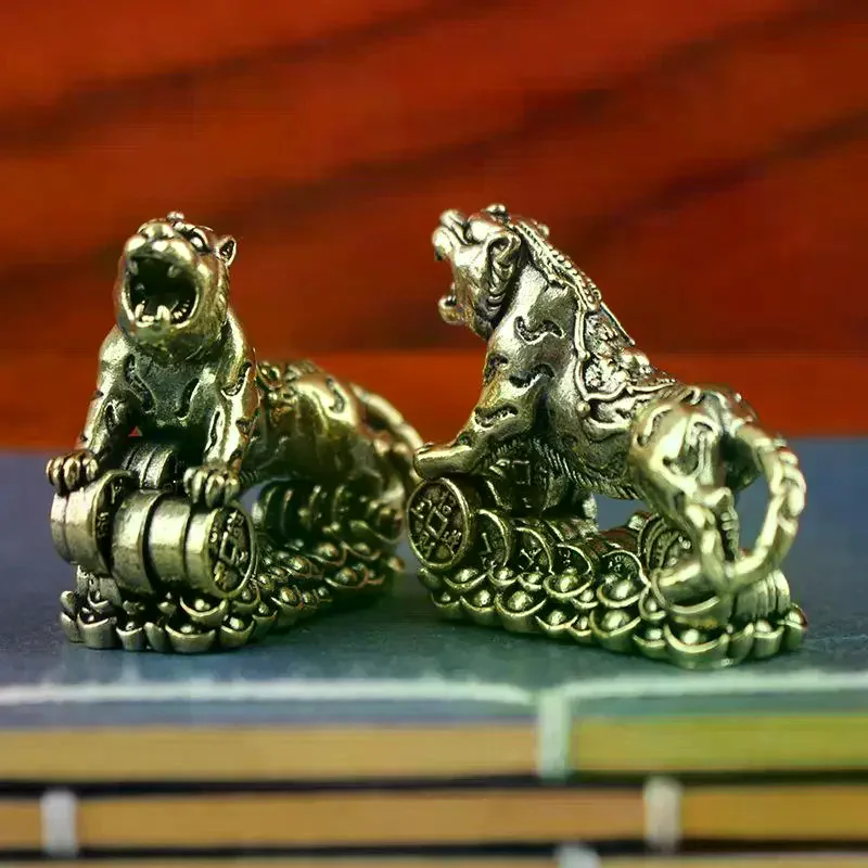 Brass Tiger Desktop Decoration Living Room Tea Table Sculpture Metal Craft Home Decorations Chinese Zodiac Tiger Statue