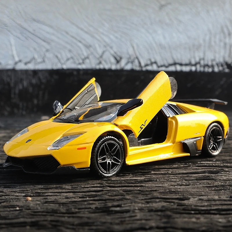 Murcielago LP670-4 SV Coupe Bats Supercar Simulation Exquisite Diecasts; Toy Vehicles RMZ city 1:36 Alloy Collection Model Car