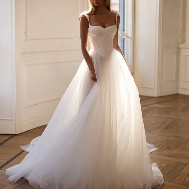 

Customized white Spaghetti Appliques Wedding Dresses string of Lace A-line Bridal Gowns Made Dress